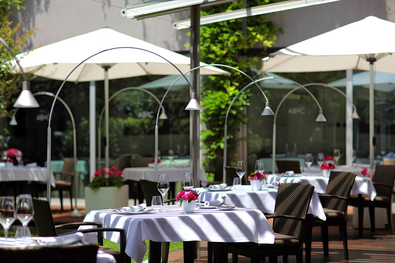 Abac Restaurant Hotel Barcelona Gl Monumento Exteriör bild